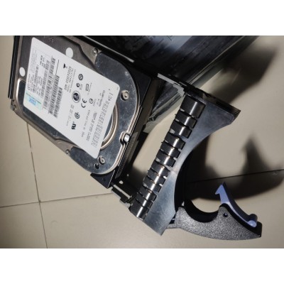 IBM 146.8GB 15K RPM 2G 3.5 Inch SAS FC Hard Disk With Mounting IBM 146.8GB 15K RPM 2G 3.5 Inch SAS FC Hard Disk With Mounting
